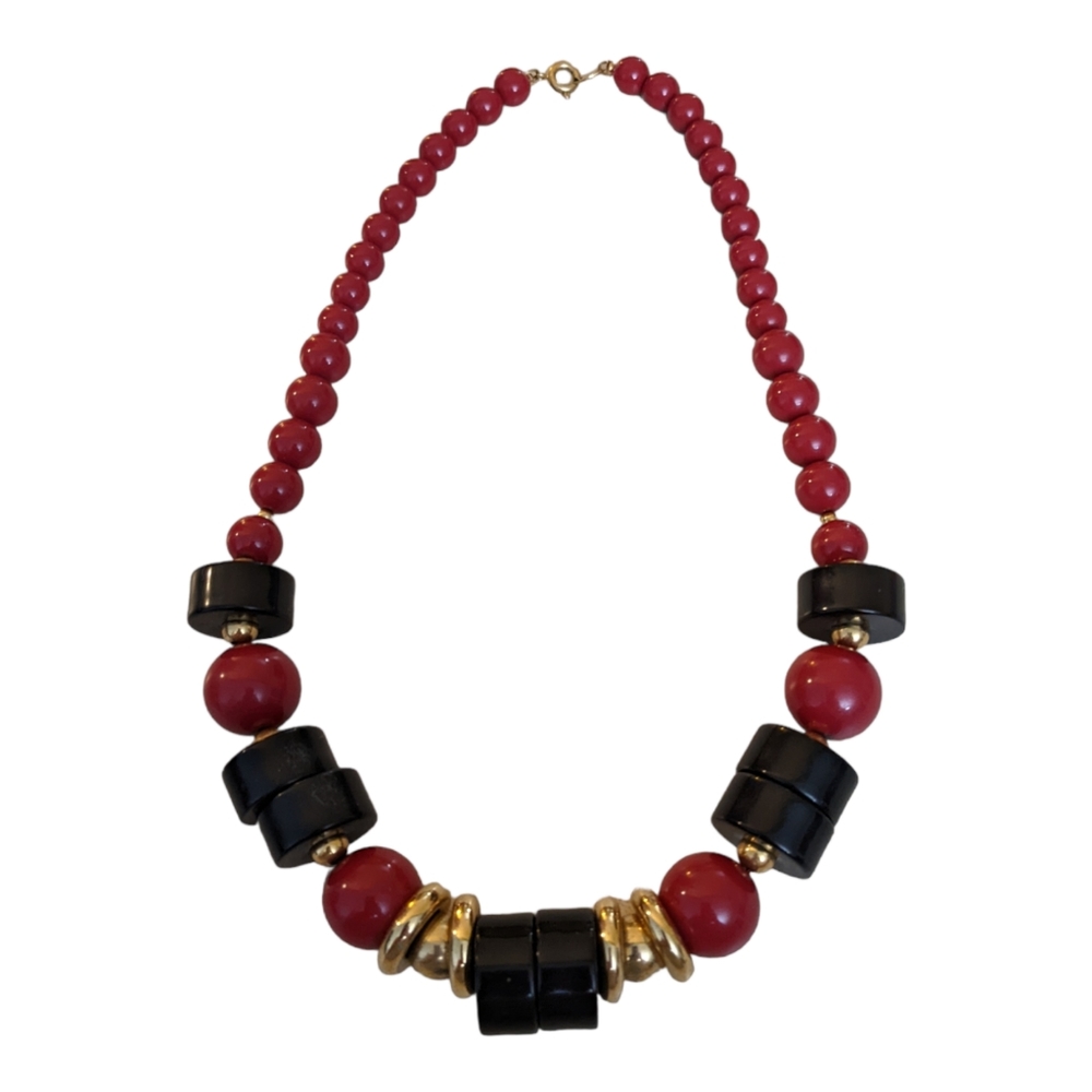 Trifari Chunky Bead Necklace Black Red Gold Tone Signed